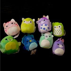 Set of 8 Squishmallow Squishvilles